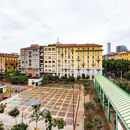 Piazza Gramsci Amazing With Balcony - Collection Apartment Milan