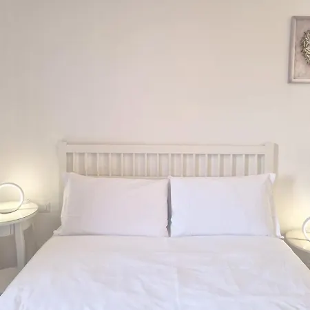 Piazza Gramsci Amazing With Balcony - Collection Apartment