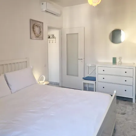 Piazza Gramsci Amazing With Balcony - Collection Apartment Milan