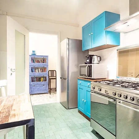 Piazza Gramsci Amazing With Balcony - Collection Apartment Milan