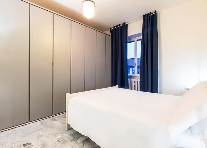 Piazza Gramsci Amazing With Balcony - Collection Апартаменты Милан